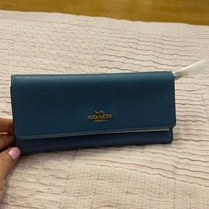 Coach wallet brand new 😃